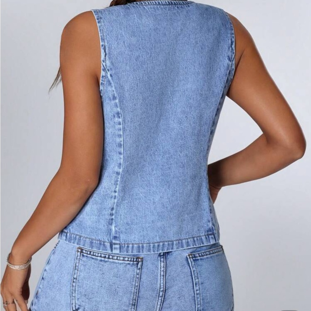 SHEIN Blue Fitted Tie Front Tank Top - Picture 2 of 6